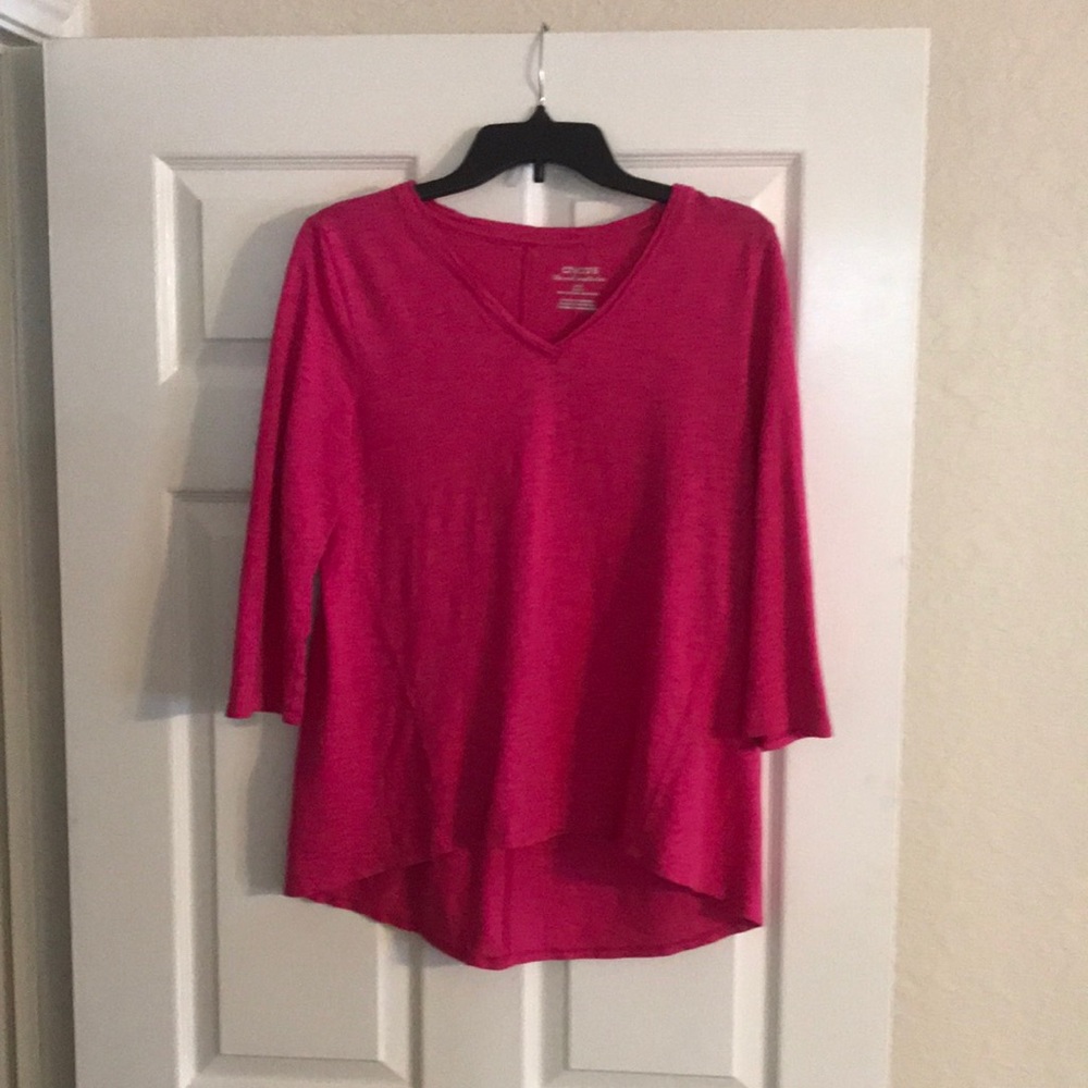 Chico’s ultimate Tee high low V-neck